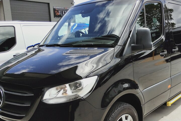 Brisbane Airport to Noosa Heads Transfers - Photo 1 of 6