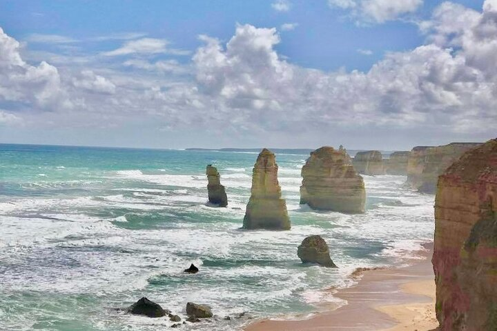 Private Premium Great Ocean Road with Lunch & Wildlife spotting - Photo 1 of 7