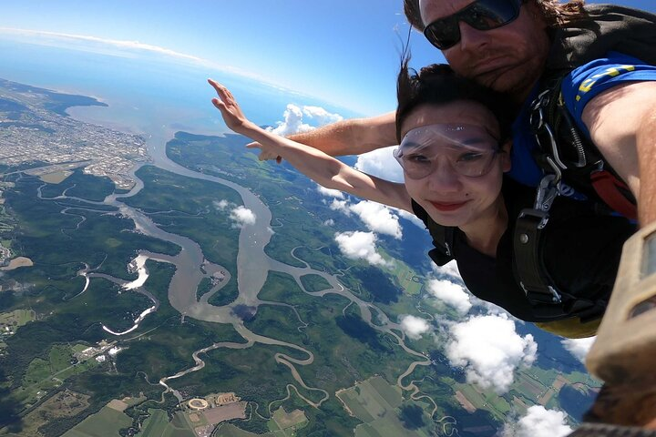 Cairns: Tandem Skydive Experience over Reef & Rainforest - Photo 1 of 15