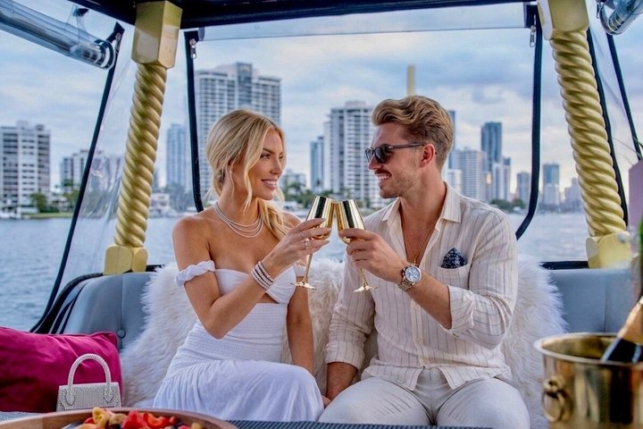 Luxury Private Gondola Cruise in Surfers Paradise with Wine - Photo 1 of 19