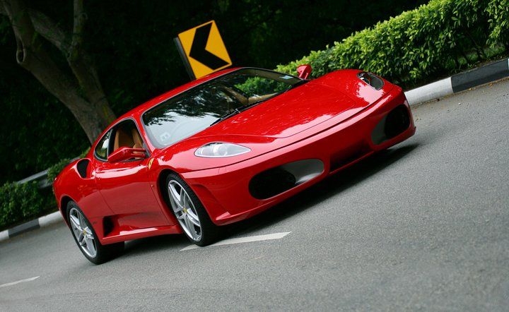 Experience the joy of driving a stunning Ferrari F430 gliding through beautiful roads. Enjoy a unique adventure with an eye-catching sports car that brings unforgettable moments to every journey.