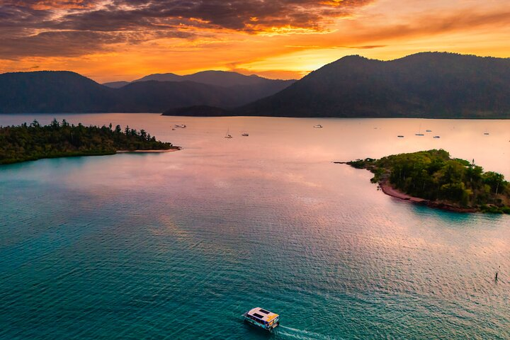 Airlie Beach Glass bottom boat Scenic Sunset Tour - Photo 1 of 10