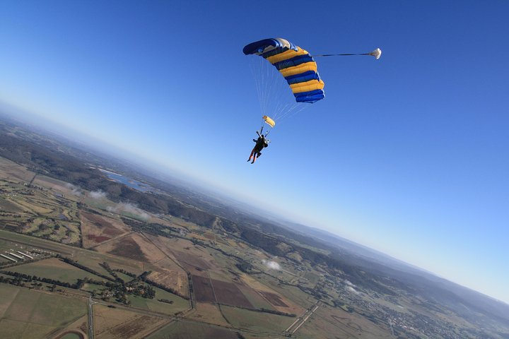 Experience the rush of free-falling over the stunning Yarra Valley surrounded by breathtaking landscapes and endless skies during an unforgettable tandem skydive. Adventure awaits!