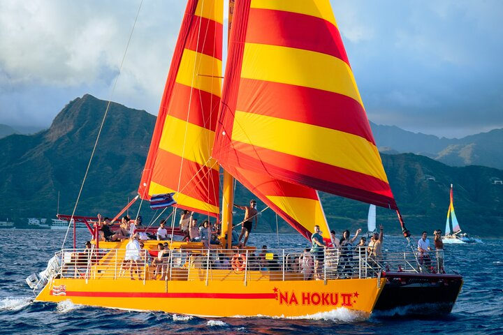 South Shore Open Sail from Kewalo Harbor Including Drinks - Photo 1 of 13