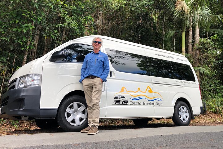 Minibus Maximum 12 Guests