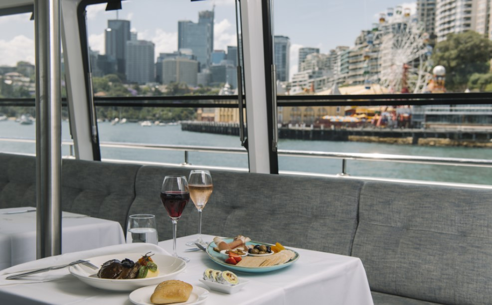 All Inclusive Dinner Cruise - Photo 1 of 7