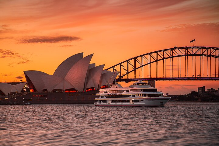 Sydney Harbour Starlight Dinner Cruise from Circular Quay - Photo 1 of 8
