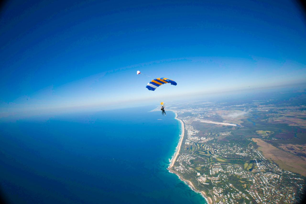 Weekday Noosa up to 13,000ft tandem skydive - Photo 1 of 2