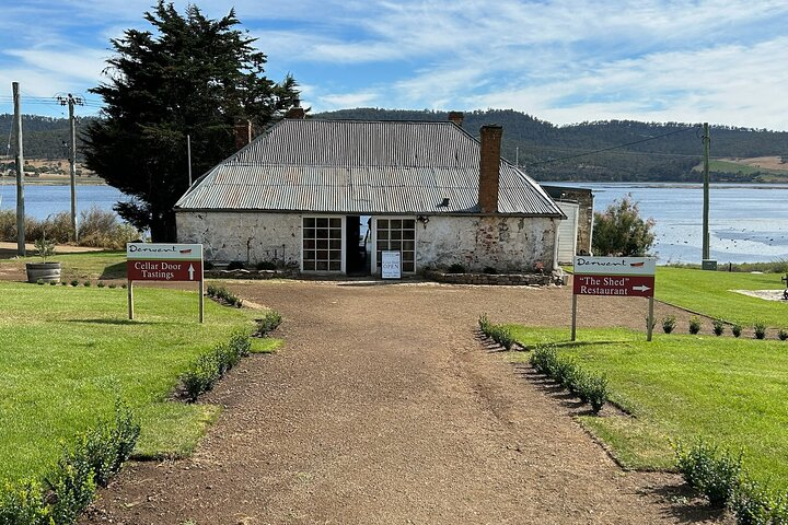 Wine, Gin & Whisky Tour - Hobart & SE Tasmania - Photo 1 of 9