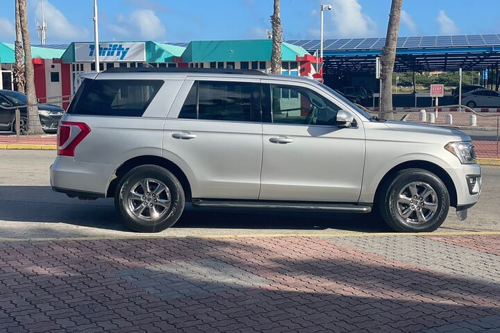 Aruba Luxury Private Transport  - Photo 1 of 6