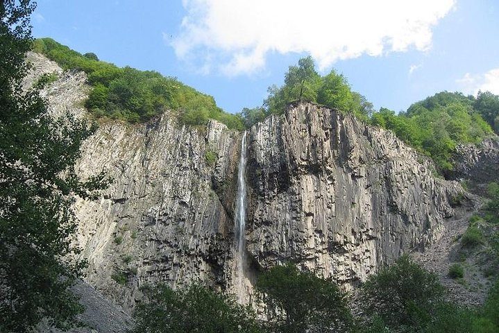 Afrudja waterfall