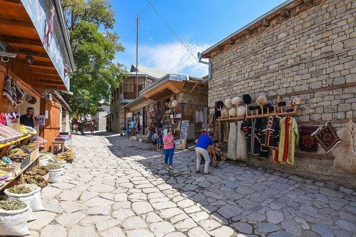 Lahij Tour & Picnic (All Inclusive) - Photo 1 of 24