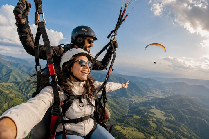 Paragliding Tour Baku - Photo 1 of 4