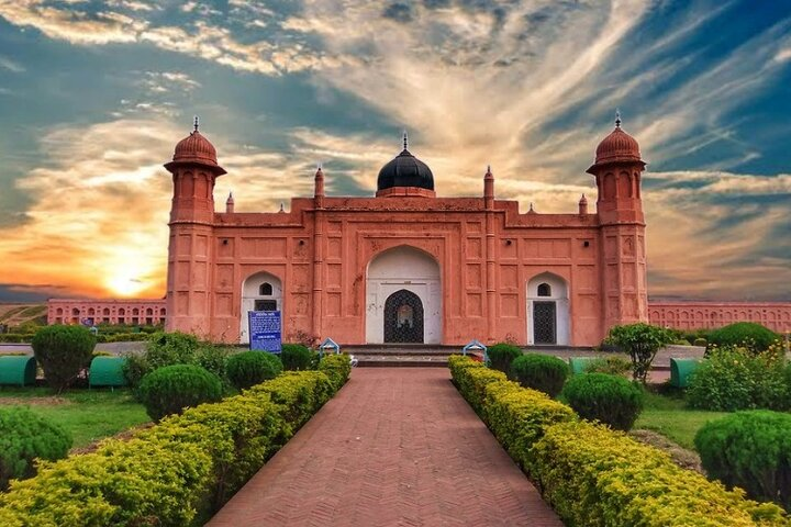 Old Dhaka Day Trip: Explore the Rich Heritage and Local Culture in Dhaka |  Pelago