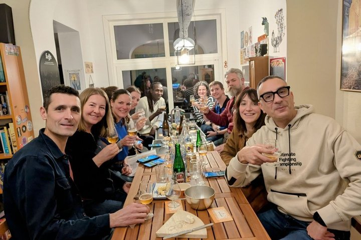 2 Hour Beer Tasting with Local Beer Sommelier in Brussels - Photo 1 of 10