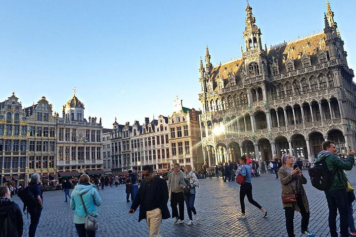 Brussels: Private City Tour by Car - Photo 1 of 5