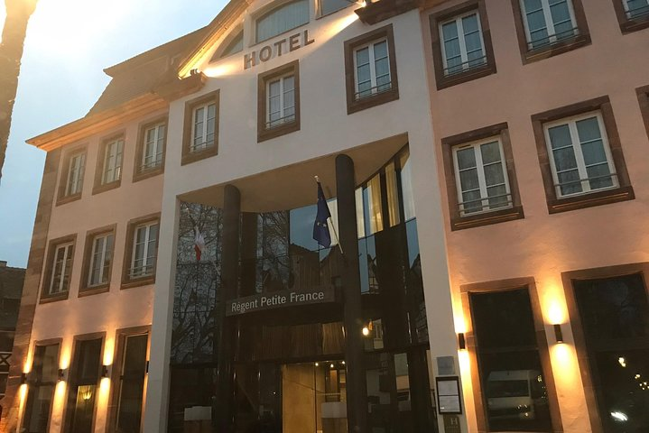 Private taxi driver Brussels Airport (BRU) - Strasbourg - Photo 1 of 7