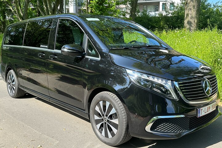 VAN MERCEDES-BENZ EQV 2023 - MAX 6 PAX