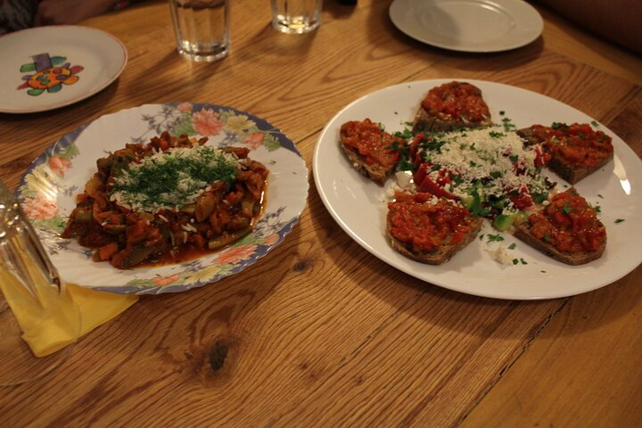 Breakfast & Sights - Photo 1 of 6