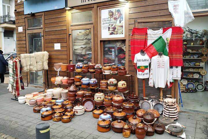 Unique Bulgarian pottery and local gifts