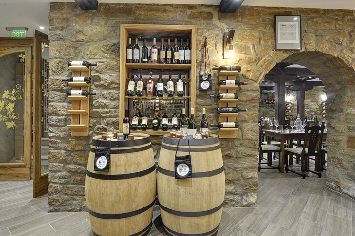 5 Local Limited Wines + Special Selection of Appetizers - Photo 1 of 10
