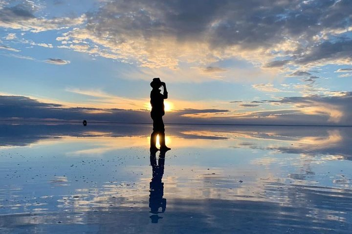 Private: Sunset and starlight tour in Uyuni salt flats. - Photo 1 of 9