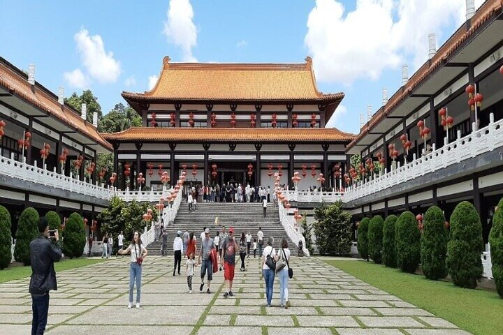 6 Hour Buddhist Temple and Embu das Artes Tour - Art Galleries, Artisan Shops - Photo 1 of 20