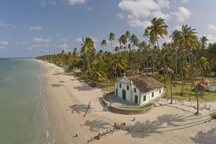 Chapel of St. Benedict located in Praia dos Carneiros