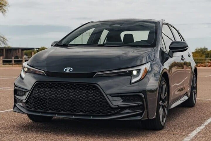 Departure Private Transfer: Angra dos Reis to GIG or SDU Airport by Sedan Car - Photo 1 of 8