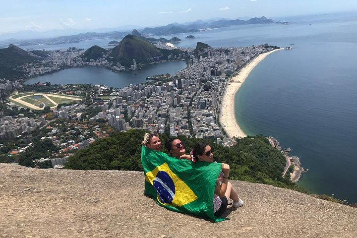 Hikking the Favela + Morro Dois Irmaos! - Photo 1 of 8