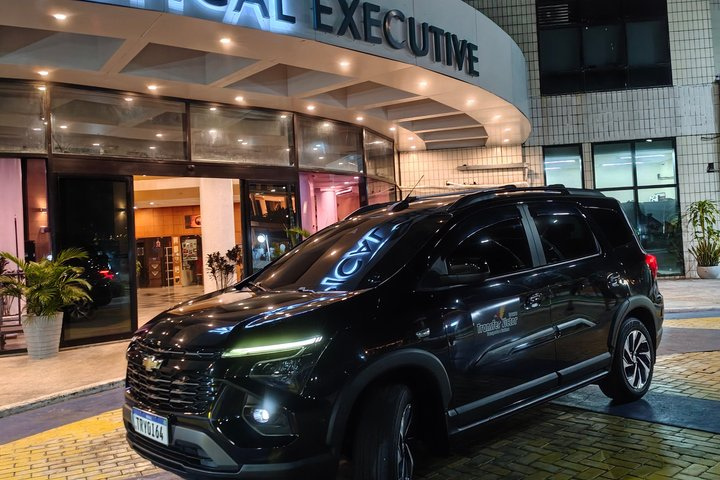24-hour Hotel Transfer to Manaus Airport - Photo 1 of 14