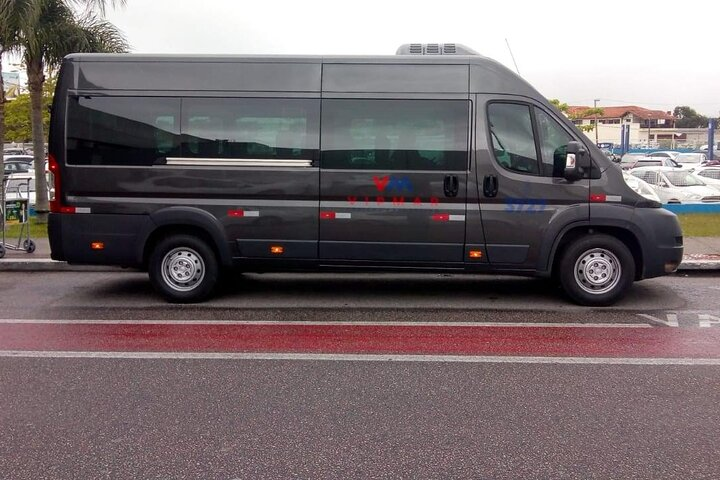 Shared transfer from Balneário Camboriú to Navegantes airport - Photo 1 of 5