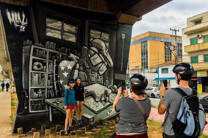 Street Art and Park Bike Tour - Photo 1 of 25