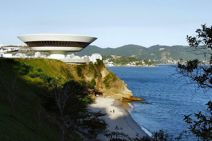 The Architecture of Niemeyer - The Niemeyer Path in Niteroi - Photo 1 of 15