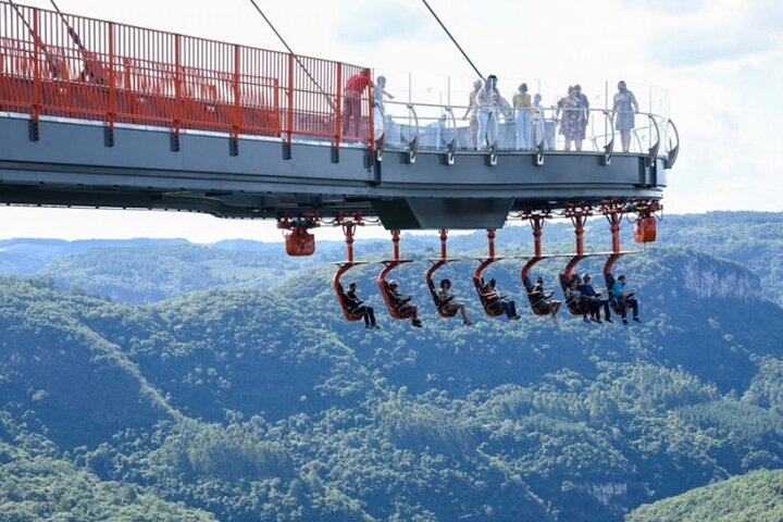 Combo: Platform Entrance, Abusado Adventure, Ferro Passar Museum - Photo 1 of 11