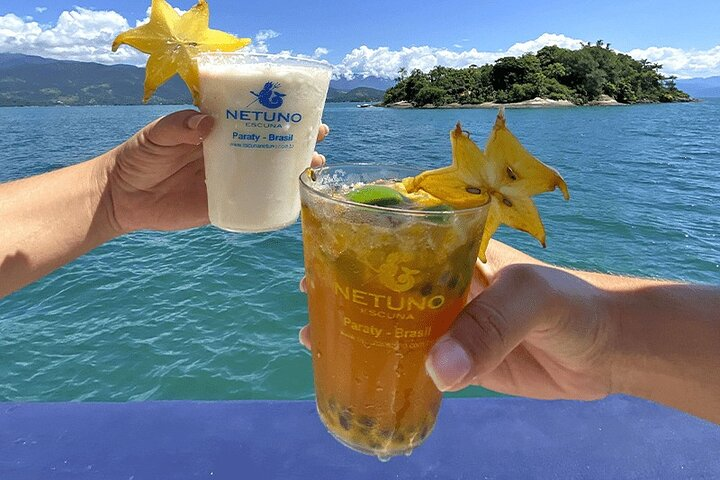 Boat tour experience with snorkel mask included - BY NETUNO TOURS - Photo 1 of 25