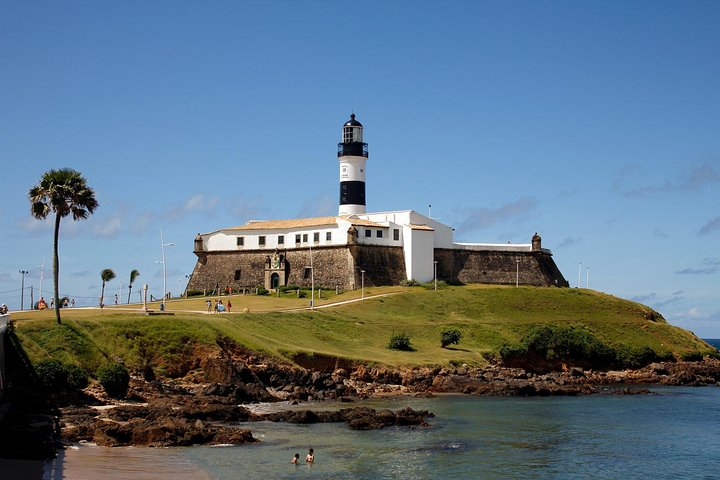 Transfer roundtrip in Salvador with Historical City Tour - Photo 1 of 21