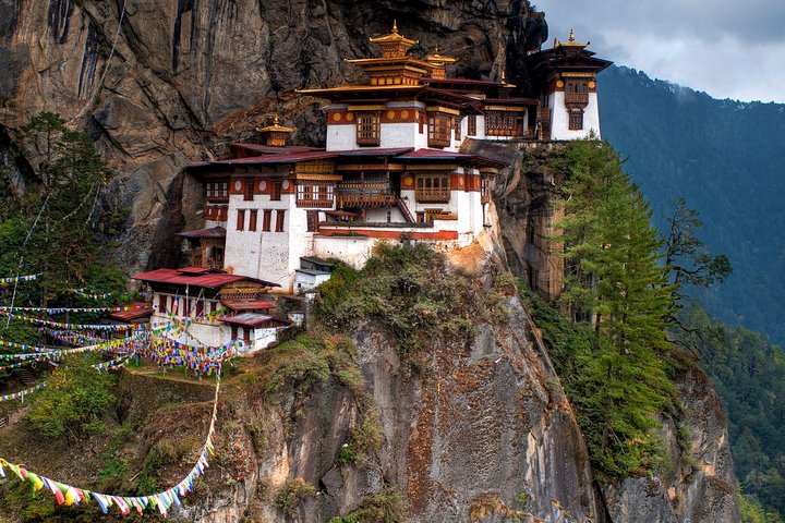 Bhutan Highlights Tour - 7 Nights 8 Days of Culture & Adventure - Photo 1 of 10