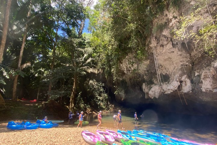 PRIVATE Xunantunich Ruins & Cave Tubing from Placencia (Luxury) - Photo 1 of 25