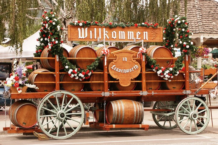 Leavenworth & Portland X'mas 3-Days Tour from Vancouver (Chn&Eng) - Photo 1 of 7