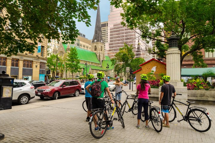 Bike/E-bike Tour: Montreal’s hidden treasures with beer or wine - Photo 1 of 8