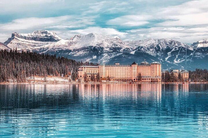Canadian Rockies and Banff 4-Day Tour from Vancouver (Chn&Eng) - Photo 1 of 24