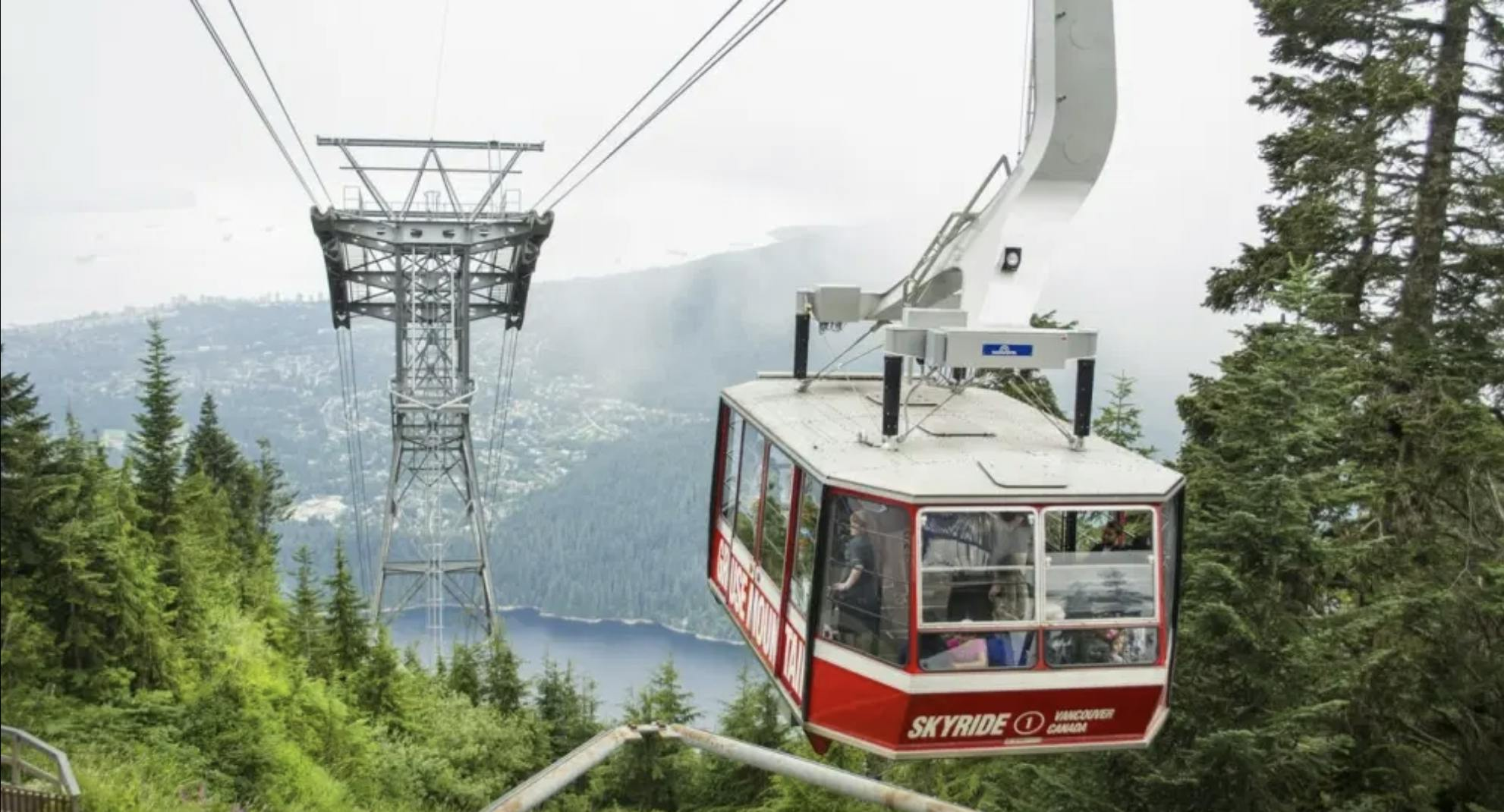Grouse Mountain: Small Group Guided Tour + Roundtrip Transport - Photo 1 of 7