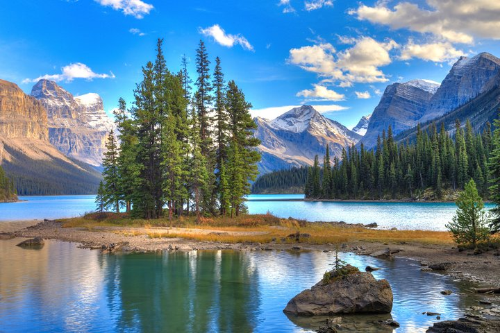 Jasper National Park 2-Day Tour: Maligne Lake & Columbia Icefield - Photo 1 of 15
