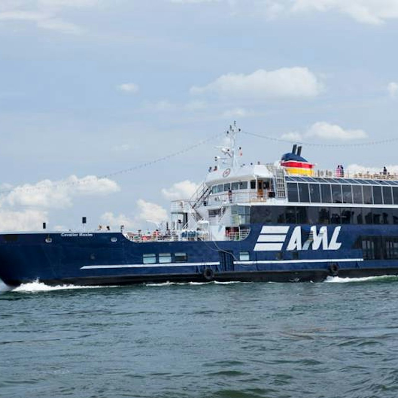 Montreal: 5-Course Dinner Sightseeing Cruise - Photo 1 of 8