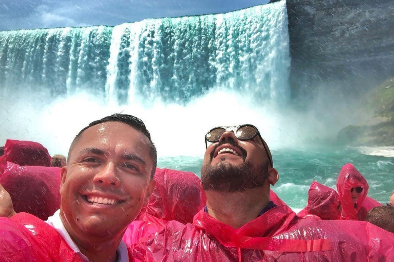 Niagara Falls (CA): Boat Cruise + Guided Walking Tour - Photo 1 of 8