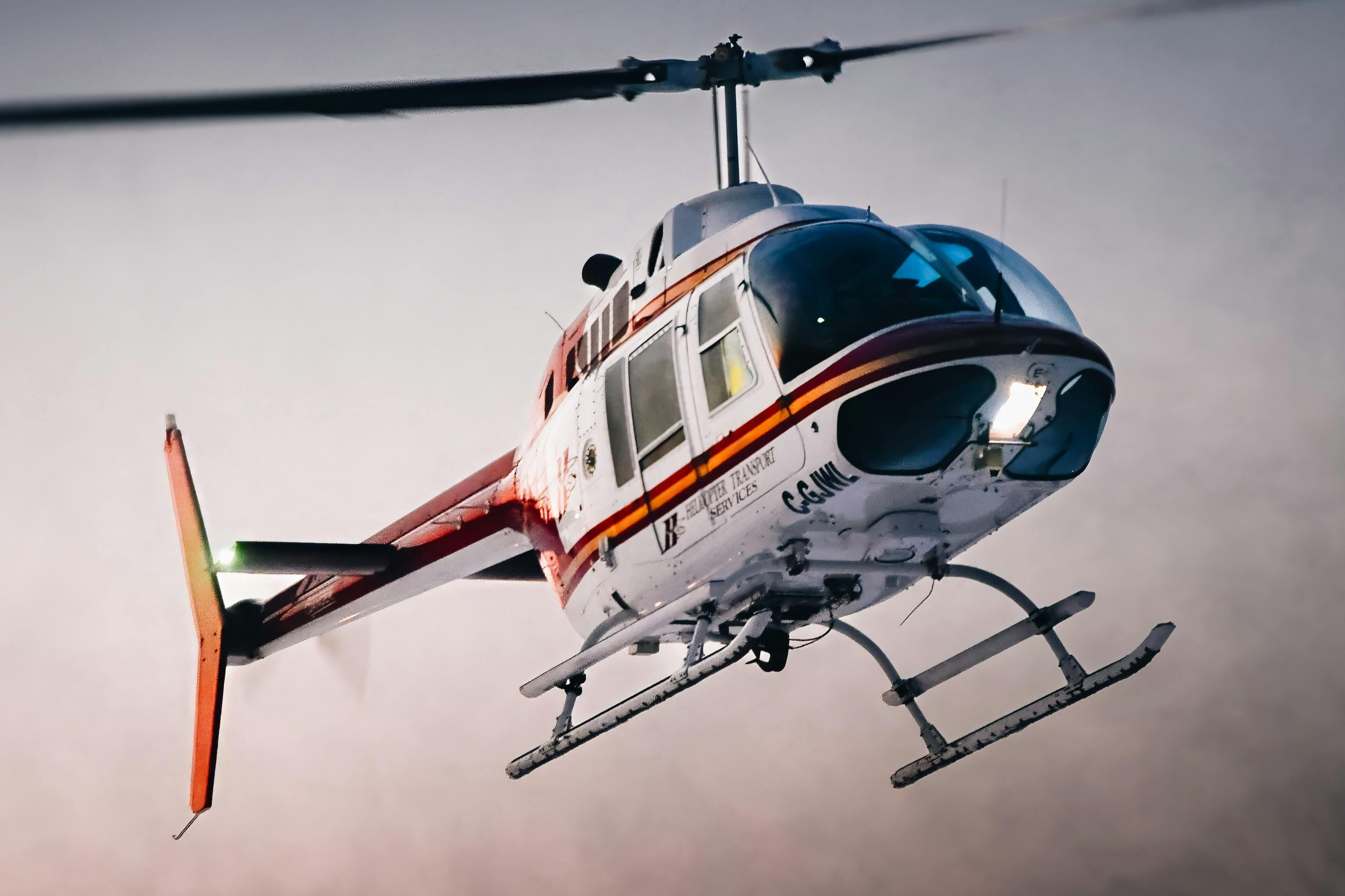 Niagara Falls (CA): Night Helicopter Flight - Photo 1 of 3