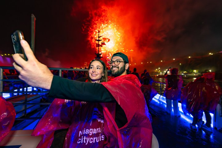 Niagara Falls Premium Night Tour: Fireworks Boat Cruise & Dinner - Photo 1 of 12