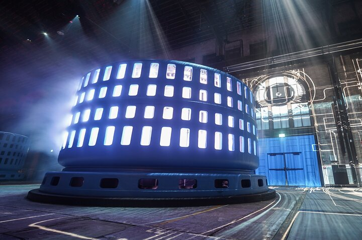 Niagara at Night Small Group Tour with Power Station Light Show - Photo 1 of 6