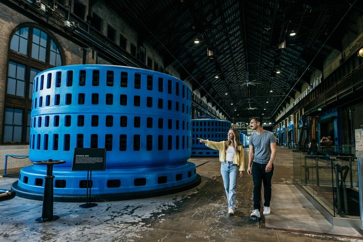 Niagara Falls Premium Night Tour with Dinner & Illumination Tower - Photo 1 of 13